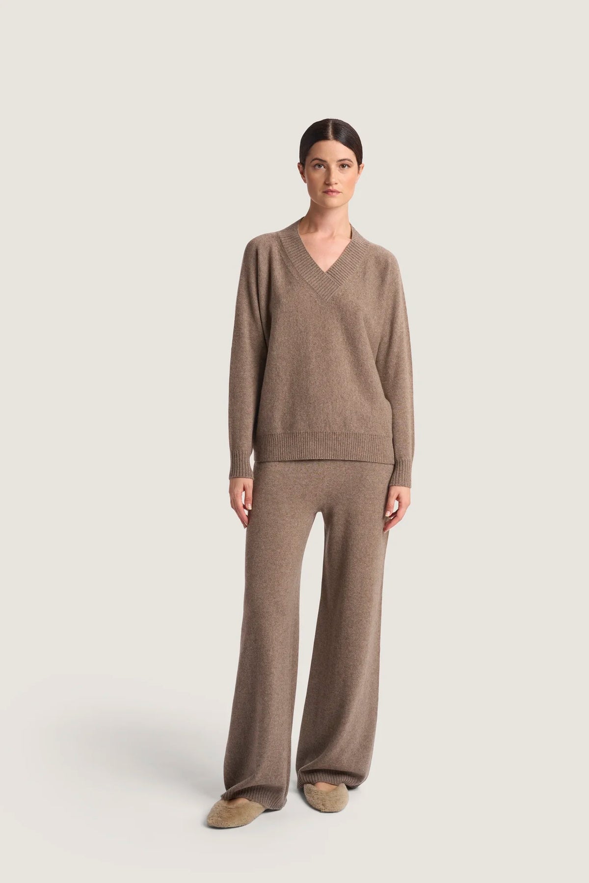 Maglia scollo a V in puro cashmere Visone