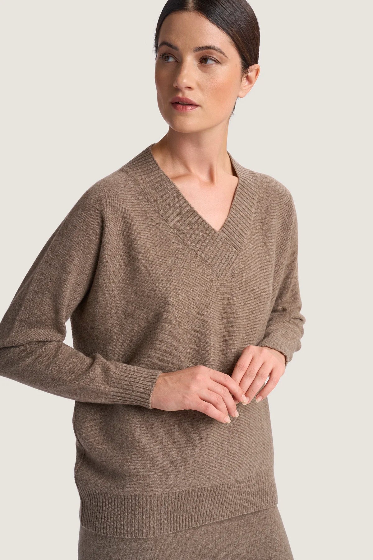 Maglia scollo a V in puro cashmere Visone