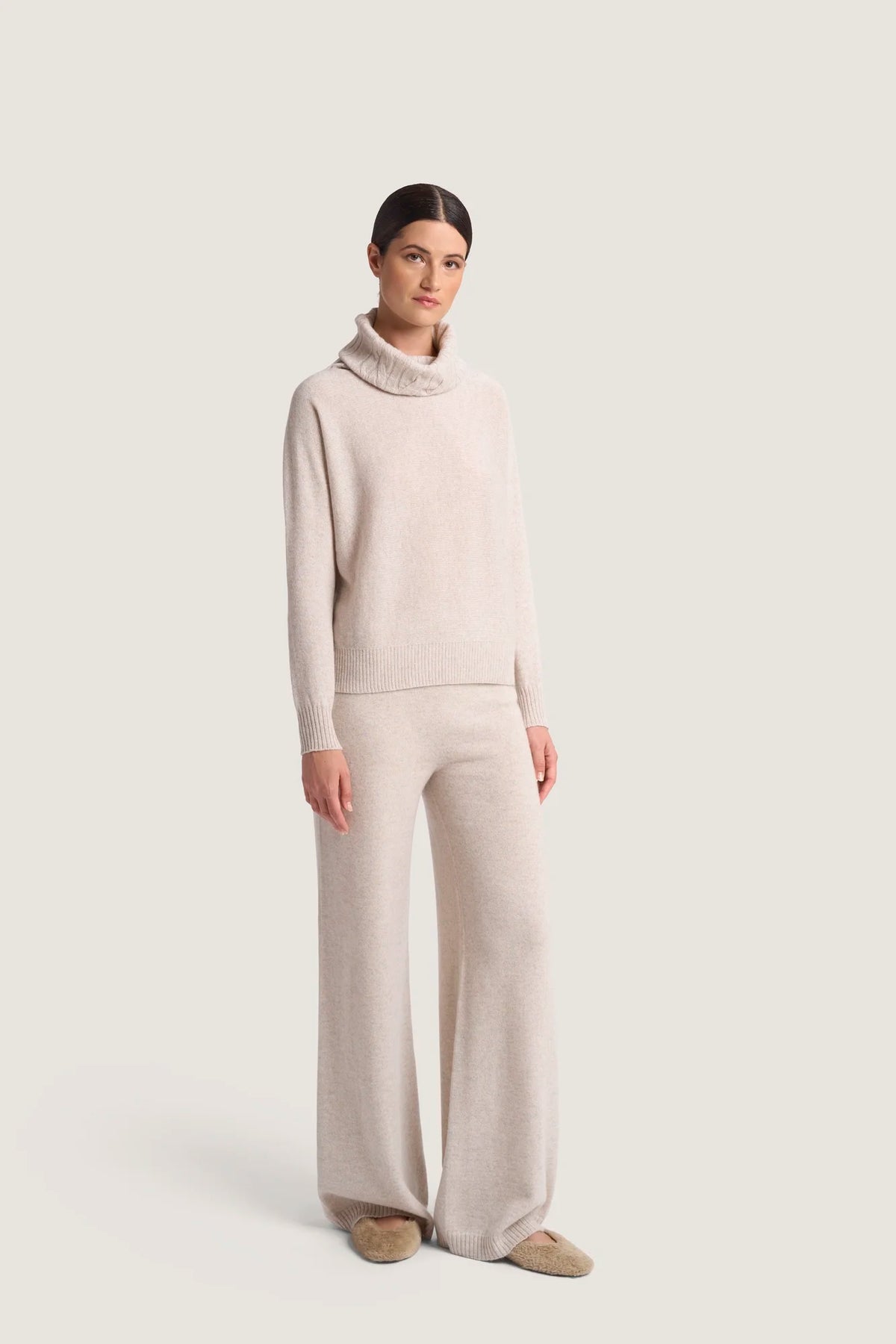Maglia con collo a trecce in puro cashmere Resina