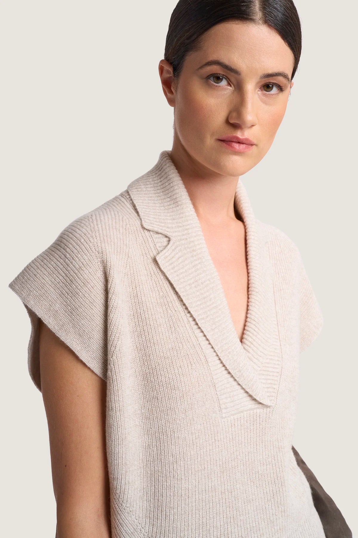 Gilet in puro cashmere a trecce Resina