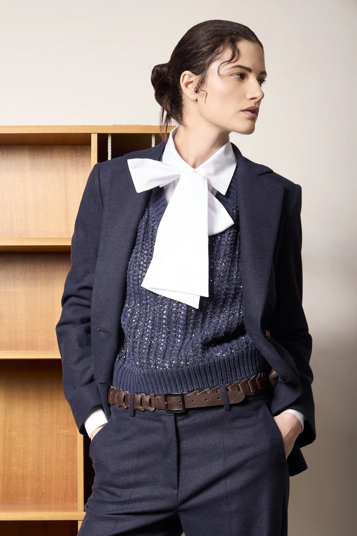 Gilet con trafori e paillettes Blu