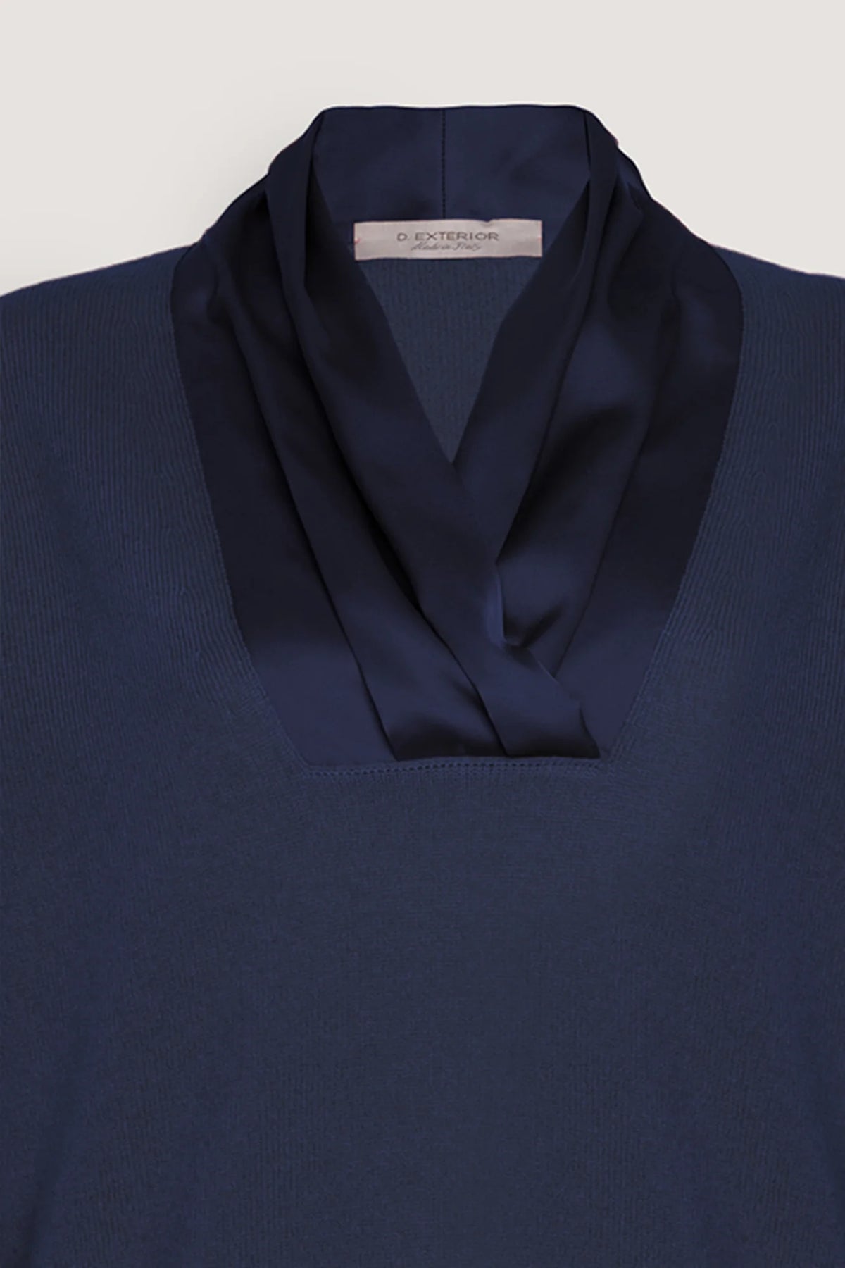 Maglia Misto cashmere con collo a scialle in raso Blu