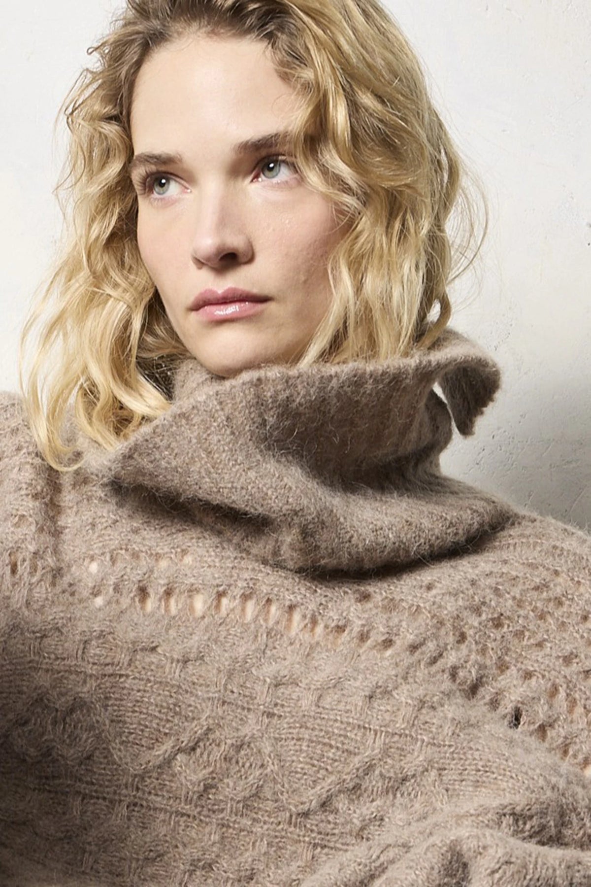 Poncho in alpaca a trecce Castoro