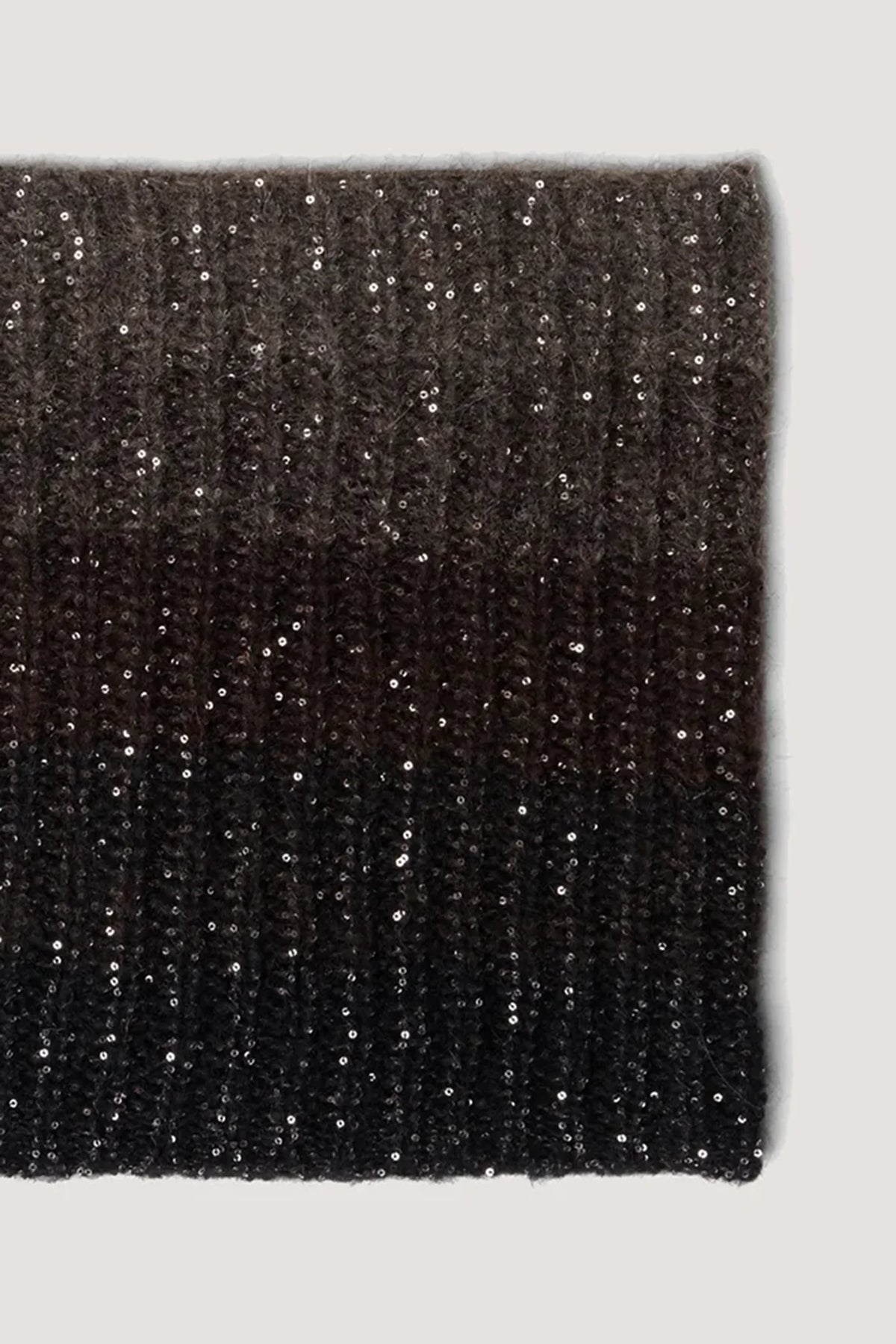 Collo degradè con paillettes Caffè