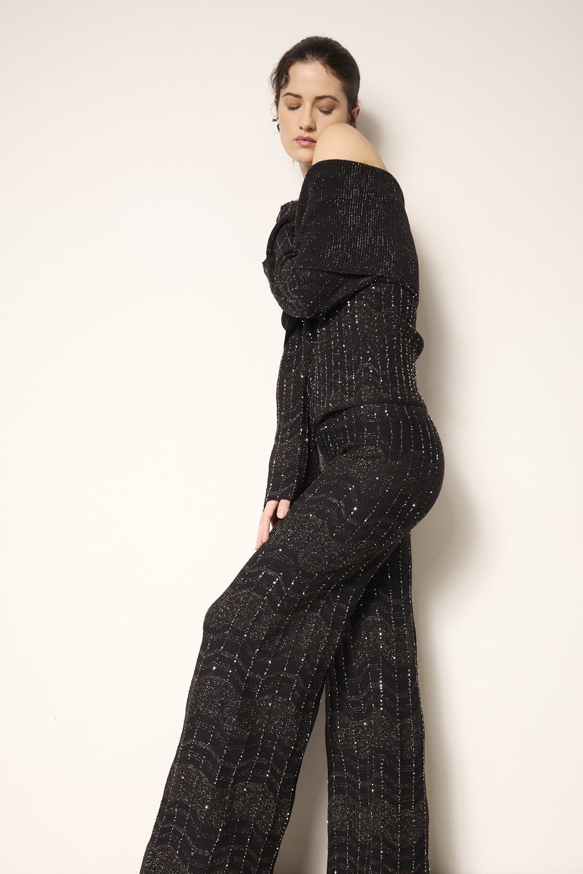 Pantalone con lavorazione geometrica e paillettes Nero