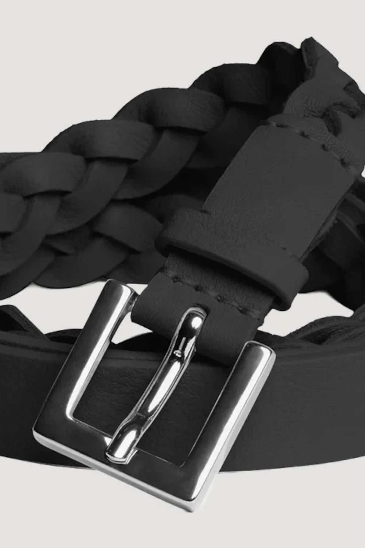 Cintura bassa intrecciata con passante Nero